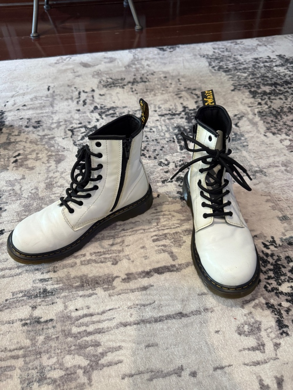 Girls Dr. Martens White Leather Lace-Up Boots with Black Trim. Big girls Size 5